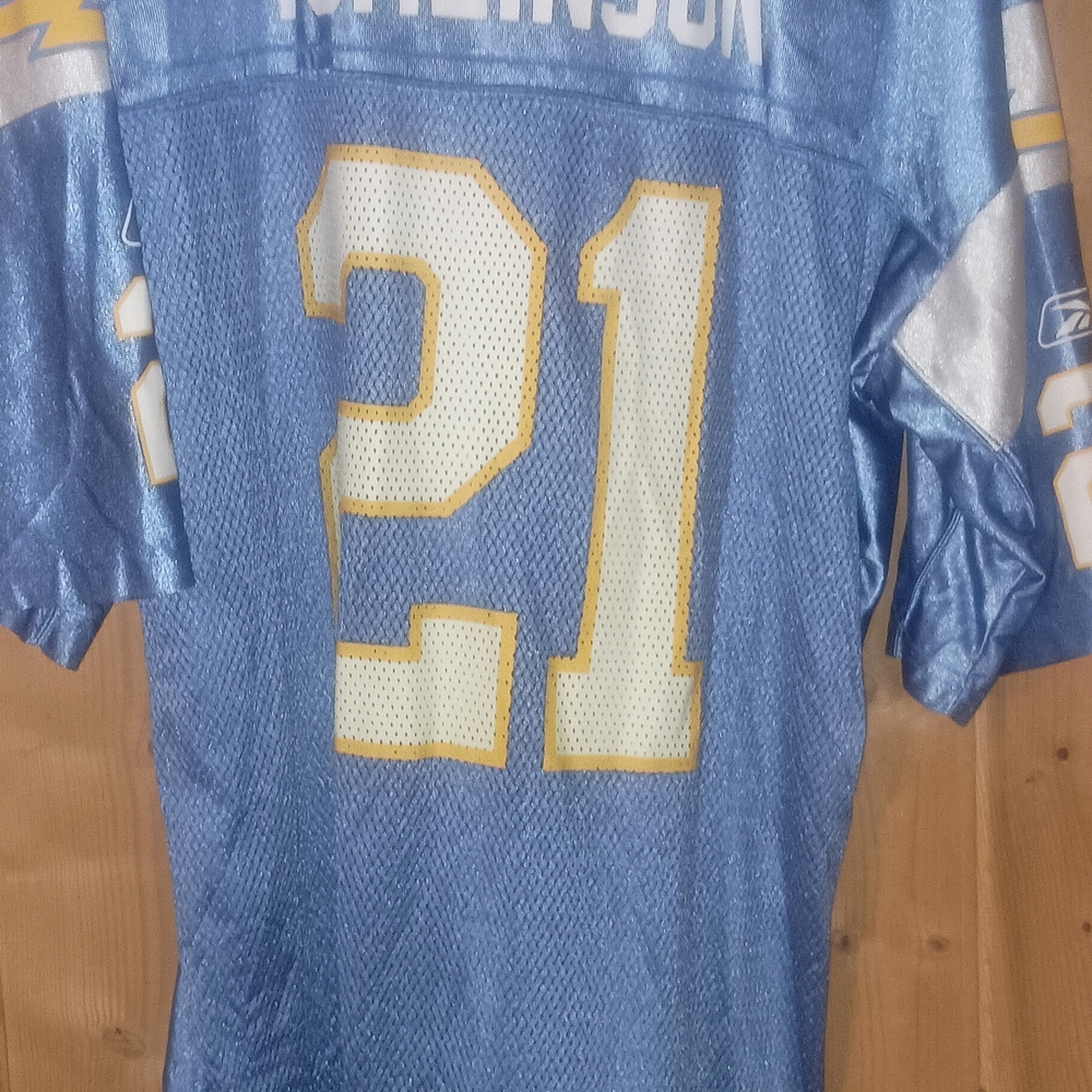 "LT" Jersey NFL Reebok - Picture 7 of 7